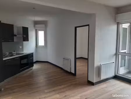 appartement f2 lumineux proche cézeaux/chu