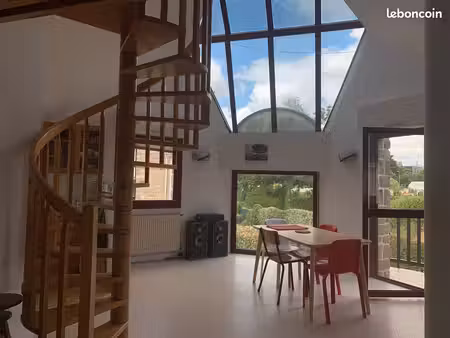 duplex très lumineux proche de conleau