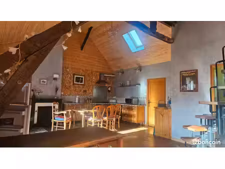 loft dans immeuble familial sarlat centre