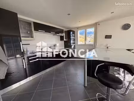 appartement 3 pièces 94 m²