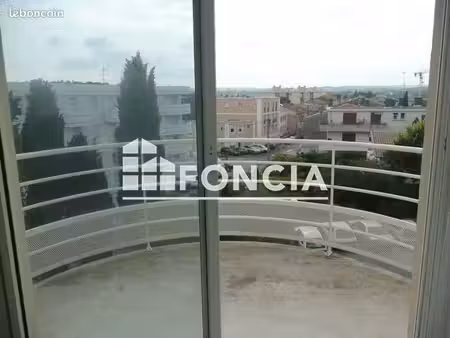 studio 1 pièce 31 m²