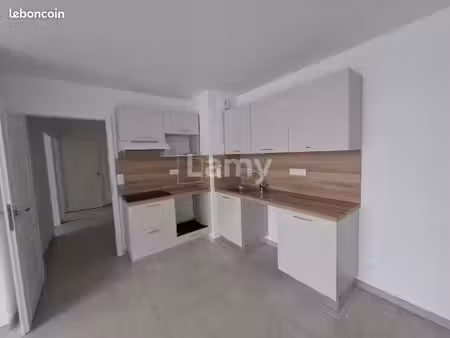 appartement 3 pièces 61 m²