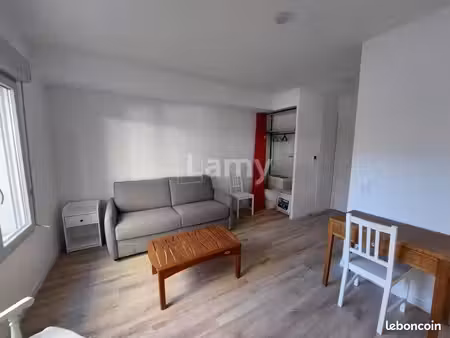 studio 1 pièce 26 m²