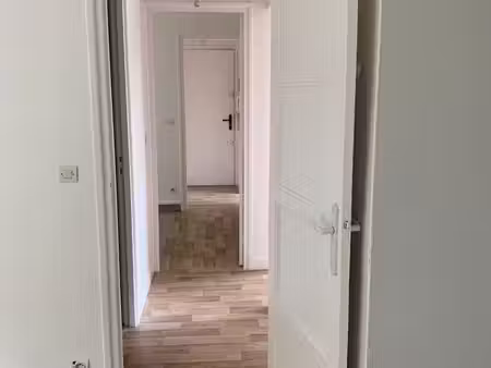 savigny sur orge f3/4 66m2 loyer 1186 euros  quartier gare 
