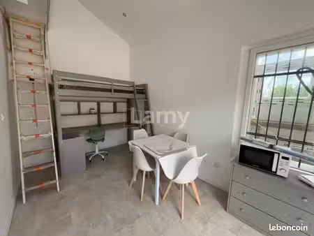 studio 1 pièce 17 m²