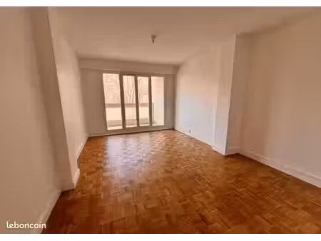 appartement 4 pièces 69 m²