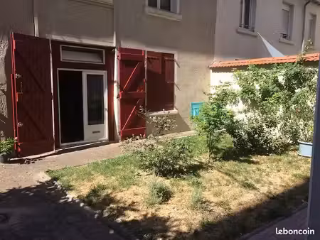 appartement villeurbanne - t2 - rez de jardin
