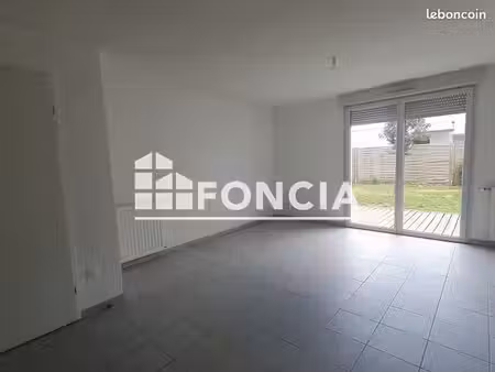 villa 3 pièces 65 m²