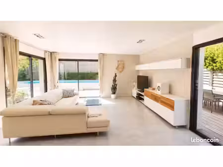 maison 6 pièces 170 m²