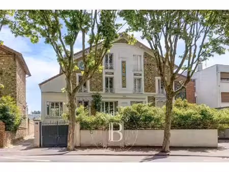 maison de luxe à vendre dans le quartier cheneaux sablons