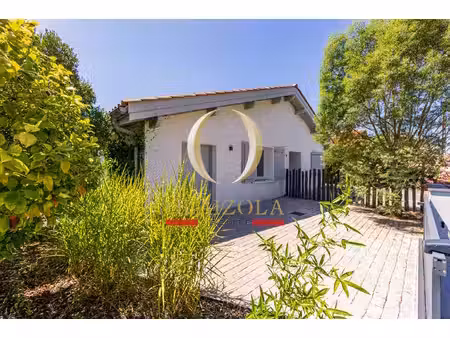 bidart - a louer a l'annee appartement t3 bis meublé