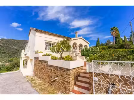 villa de luxe à vendre à rayol-canadel-sur-mer