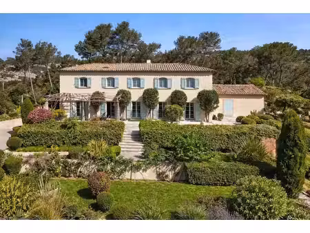 maison de luxe à vendre à le tholonet