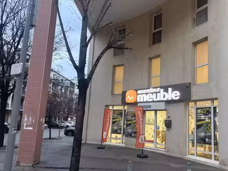 local commercial à louer