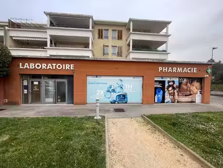 local commercial à louer
