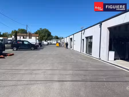 local d'activités à louer