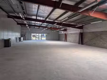 local commercial à louer