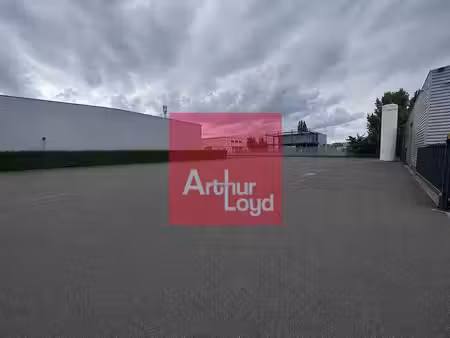 local d'activités à louer