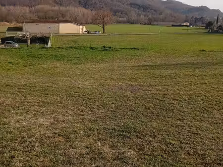 terrain constructible viabilisé à vendre