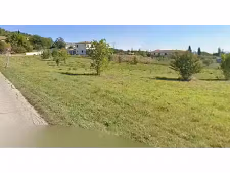 terrain constructible viabilisé à vendre
