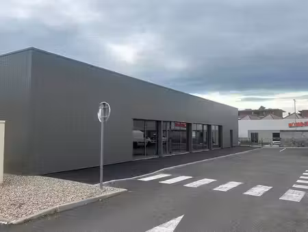 local commercial à louer