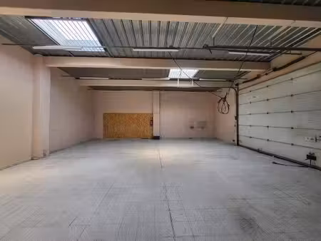local d'activités à vendre