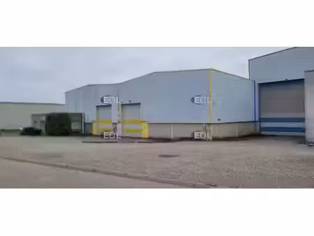 local d'activités à louer
