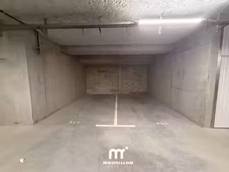 parking à louer
