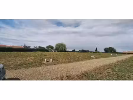 terrain constructible viabilisé à vendre