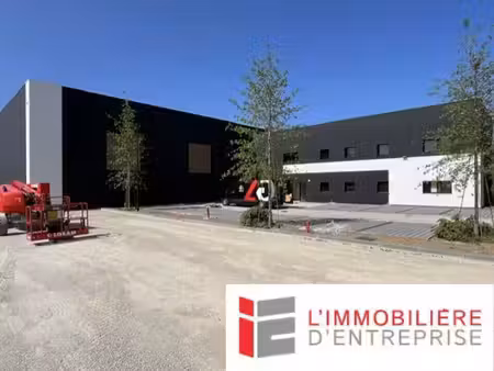 local d'activités à louer