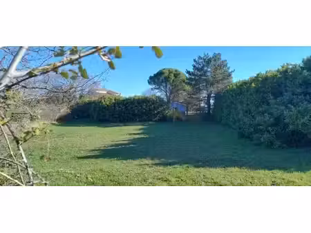 terrain constructible viabilisé à vendre