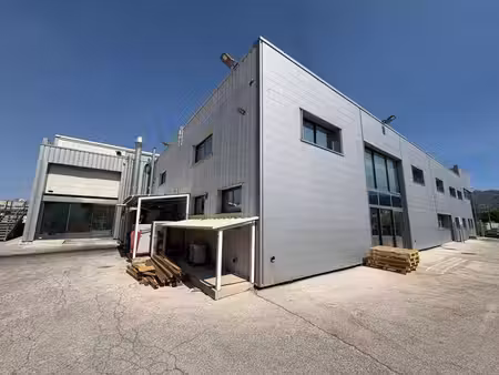 entrepôt à vendre