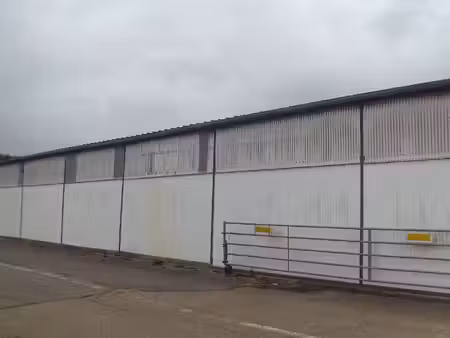 entrepôt à vendre