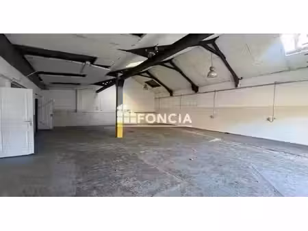 local commercial à vendre