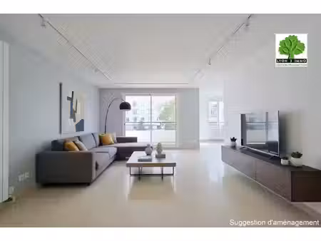 lyon 3e monplaisir : élégant appartement t5 de 108 m2 avec