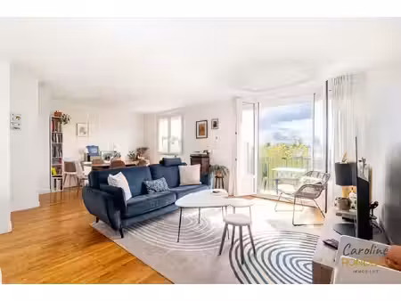a vendre t3 balcon  garage  cave quartier st clément