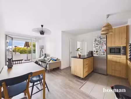 appartement 3 pièces de 55 m² - balcon et parking - avenue de paris  villejuif