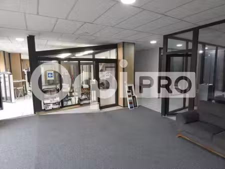 vente commerce manosque 04100 280m²