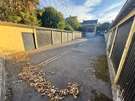 lot de 38 garages louès à charleville mézières