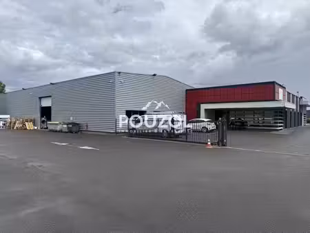 location entrepôt 1600m²