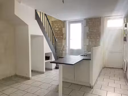 location maison de ville angouleme  38m² 2 pièces 560€ avec terrasse