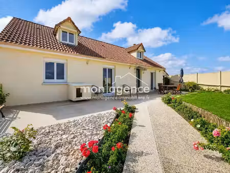 ernemont-sur-buchy – maison familiale de 122 m² avec sous-sol  garages et terrain de 2 000