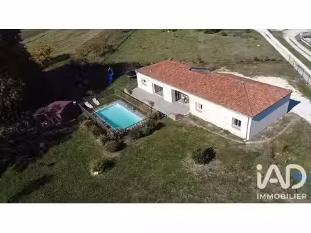 maison à fleurance (32500)