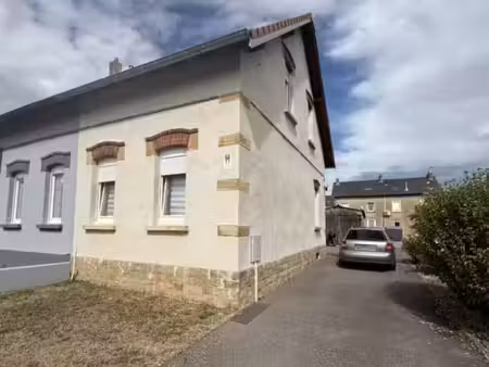 hettange grande - maison mitoyenne d'un cote sur 2.87 ares
