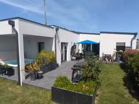 vente maison à la roche-sur-yon (85000) : à vendre / 110m² la roche-sur-yon