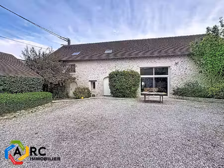 longère avec jardin à la chapelle saint mesmin