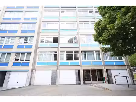 auderghem – appartement 2 chambres avec terrasse plein sud