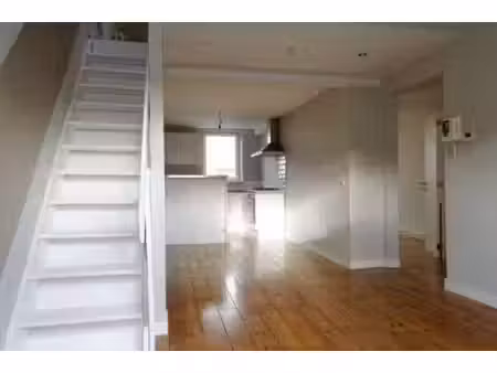 appartement 2 ch. à saint-gilles avec parquet
