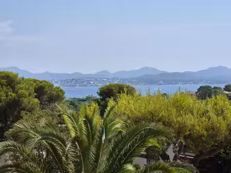 saint-aygulf t3 vue mer terrasse garage et cave