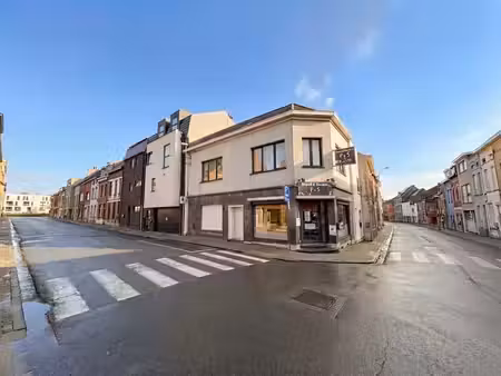 bien locatif avec espace commercial et appartement